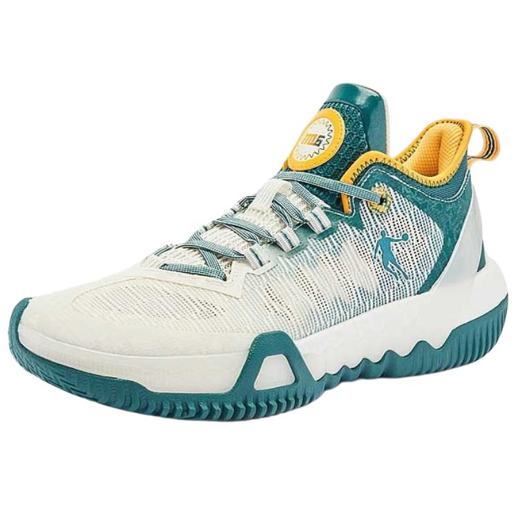 QIAODAN Polishing 6 Cushioning Slip Resistant Low top Basketball Shoes Men’s White Green