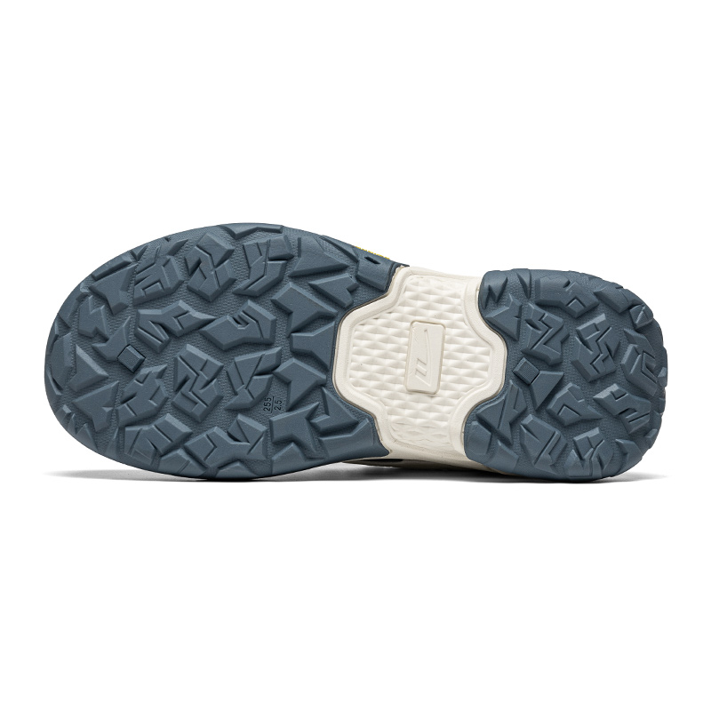 Warrior Slip Resistant Abrasion Resistant Grip Low top Mountaineering Shoes Men’s Beige Gray Blue
