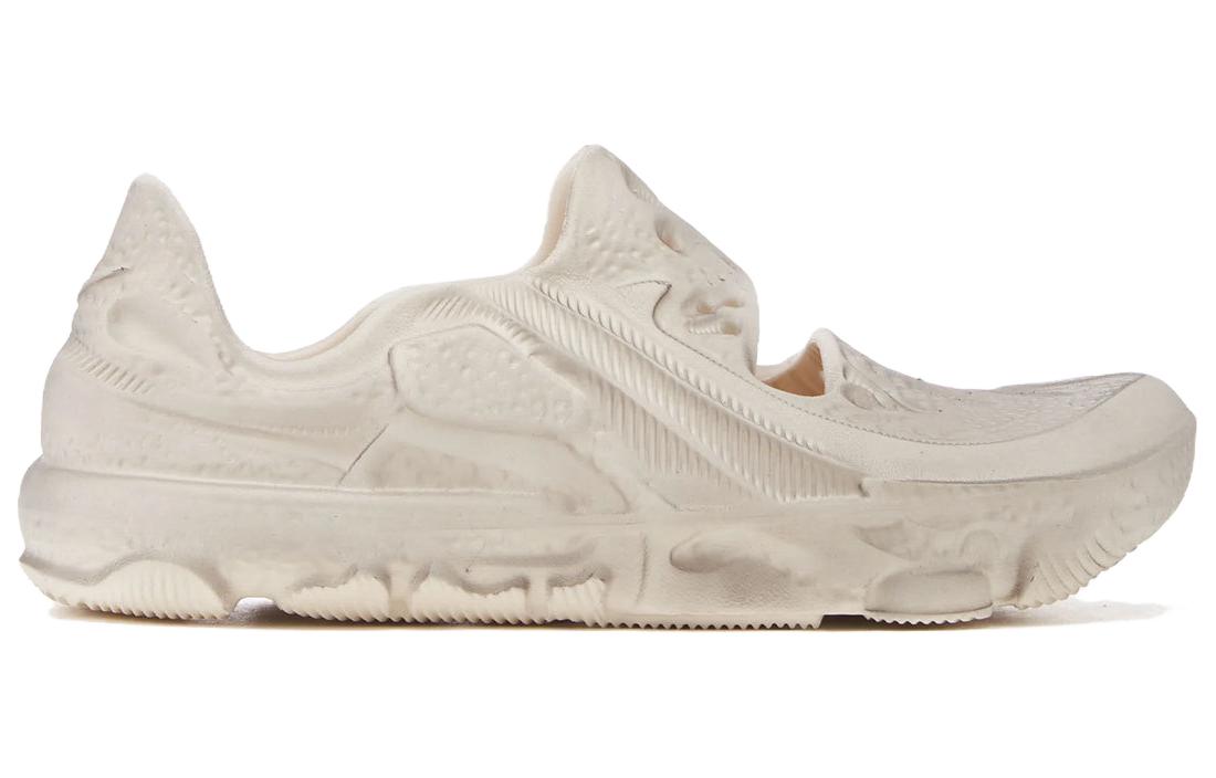 Nike Ispa Universal Natural Black