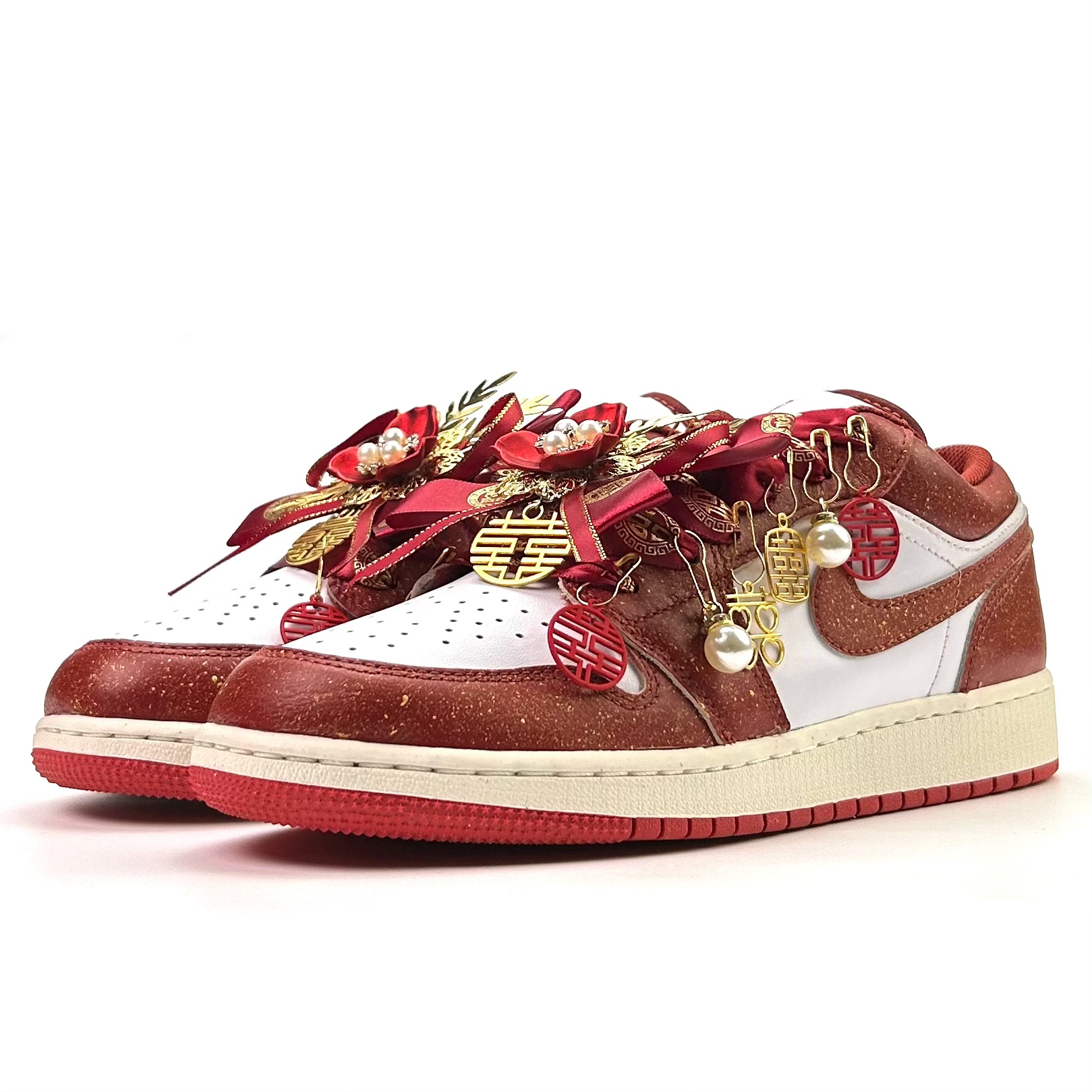 Jordan Air Jordan 1 Enduring Companionship Slip Resistant Abrasion Resistant Low top Vintage Basketball Shoes Unisex