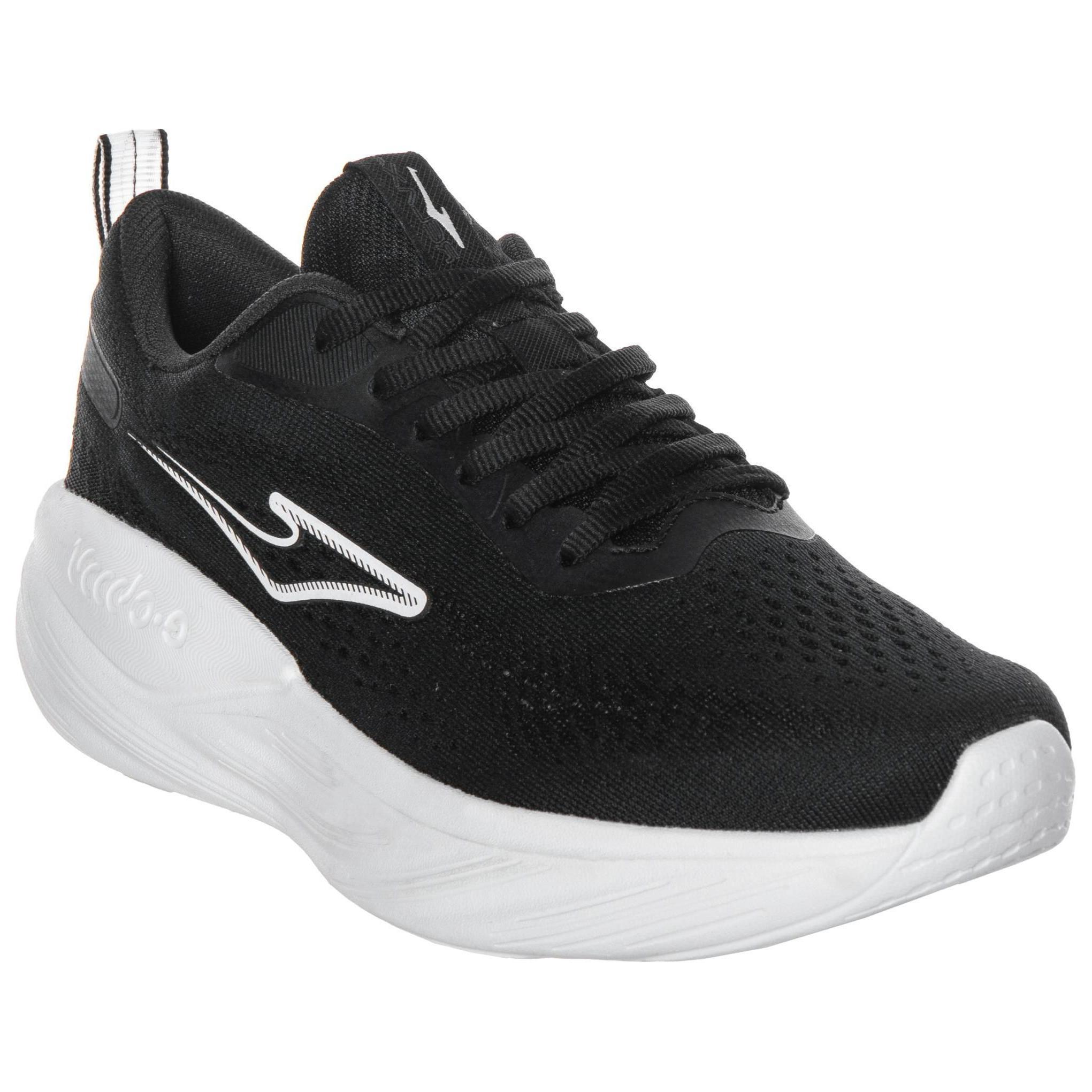 Erke Cushioning Slip Resistant Abrasion Resistant Low top Training Shoes Women’s Black White