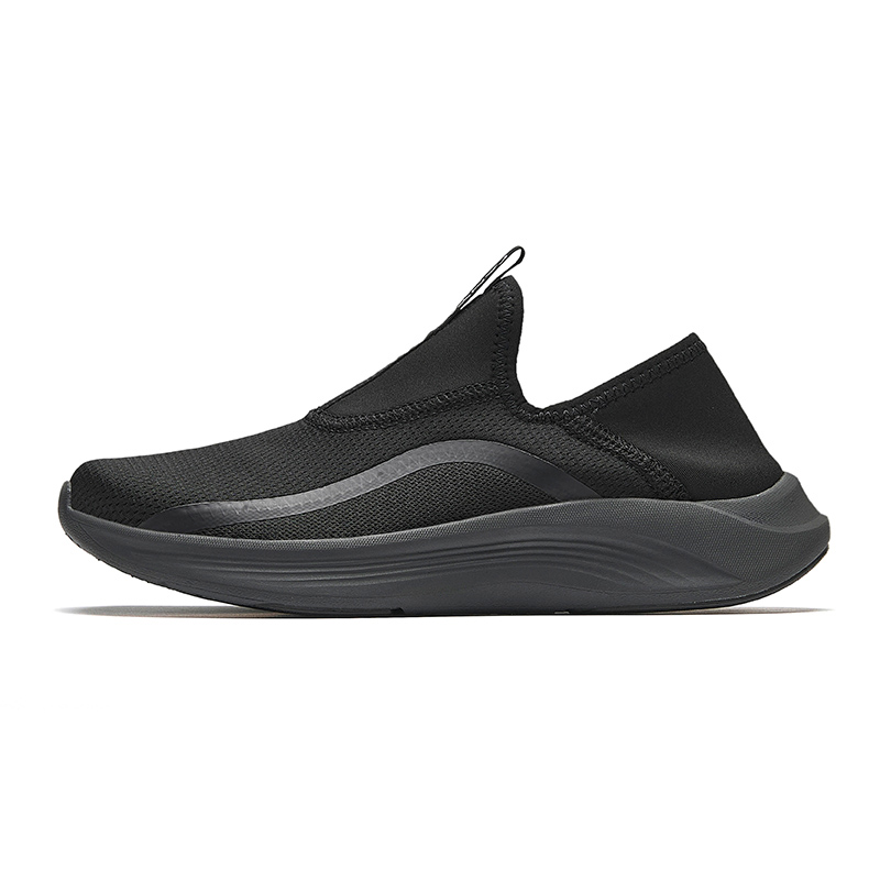CHAOJIANTA Slip Resistant Lightweight Non slip Lightweight Low top Slip on Training Shoes Women’s Black
