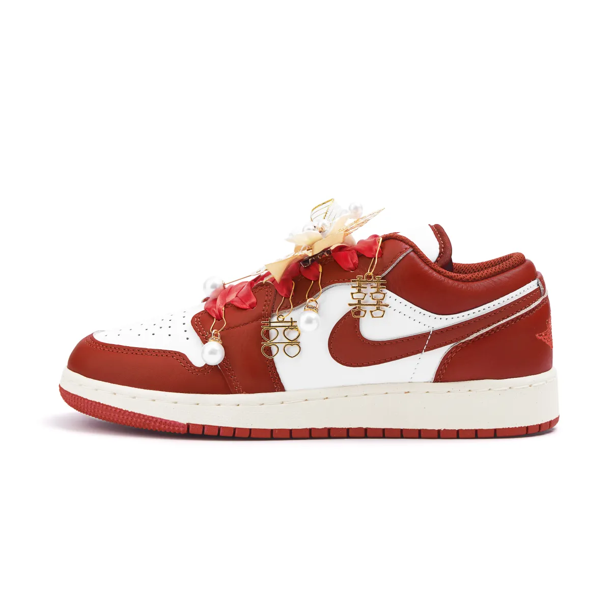 Jordan Air Jordan 1 Abrasion Resistant Slip Resistant Low top Vintage Basketball Shoes Women's Red