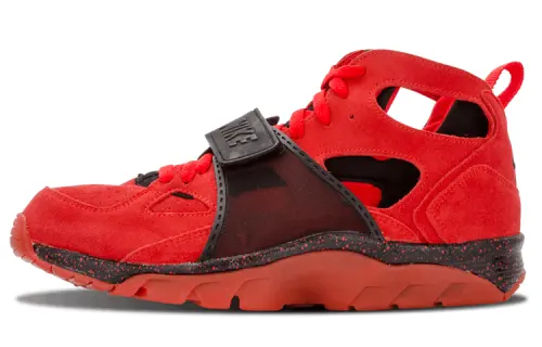 Nike Air Trainer Huarache Love Hate