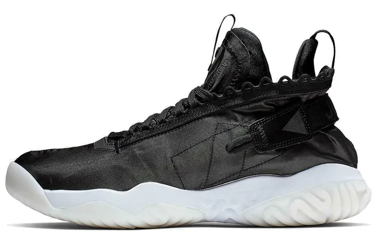 Jordan Proto React Black White