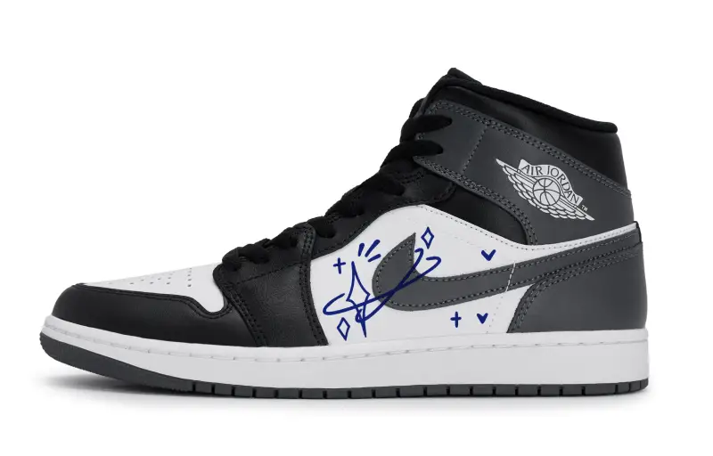 Jordan Air Jordan 1 Slip Resistant Abrasion Resistant Mid top Vintage Basketball Shoes Unisex Black White Blue