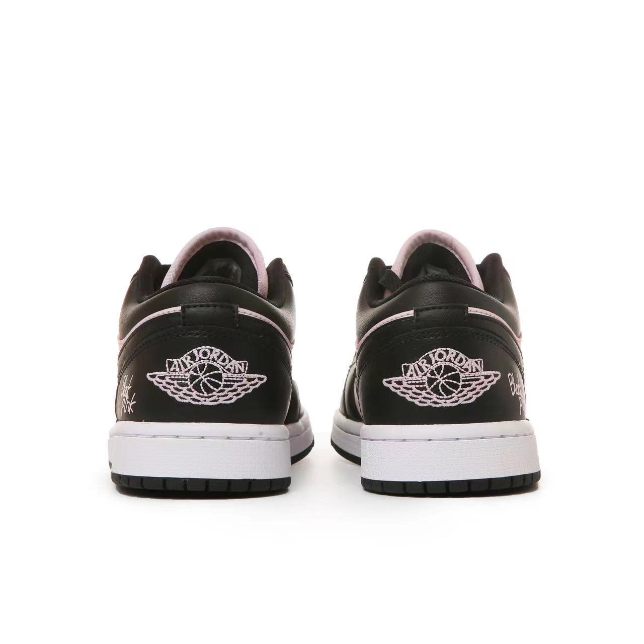 Jordan Air Jordan 1 Abrasion Resistant Low top Vintage Basketball Shoes Unisex Black Pink