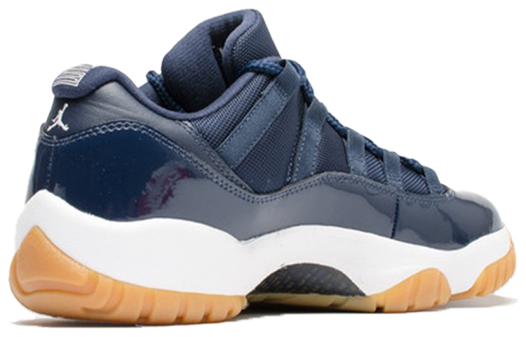 Jordan 11 Retro Low Midnight Navy