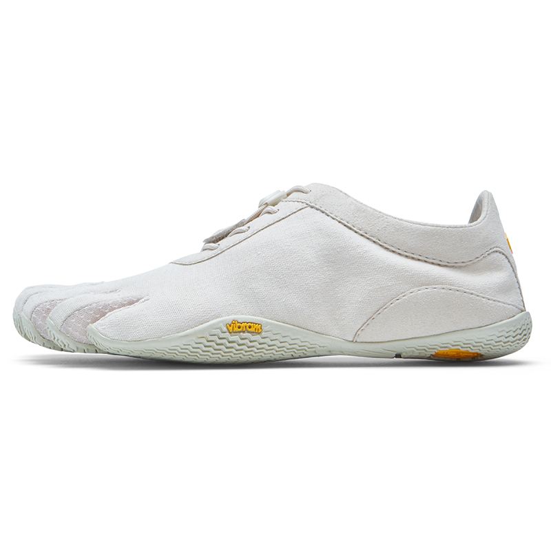 Vibram Slip Resistant And Breathable Coverage Low top Training Shoes Women’s Beige