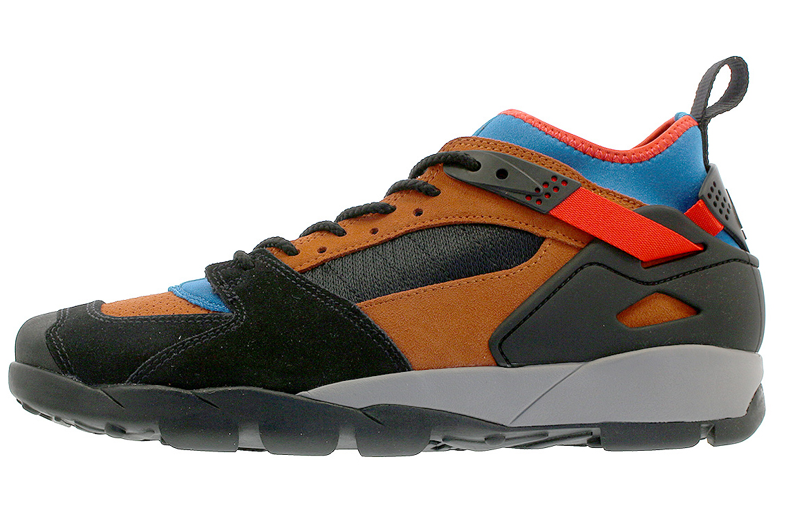 Nike Acg Air Revaderchi 'Black Dark Russet'