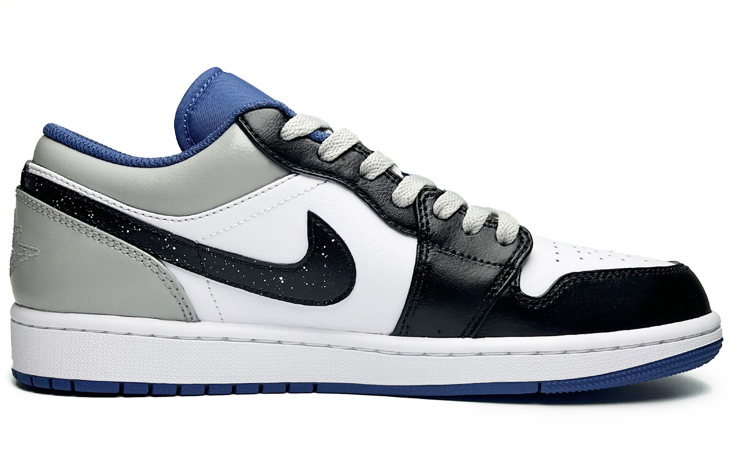 Jordan Air Jordan 1 Vintage Basketball Shoes Men’s Low Top Black Gray White
