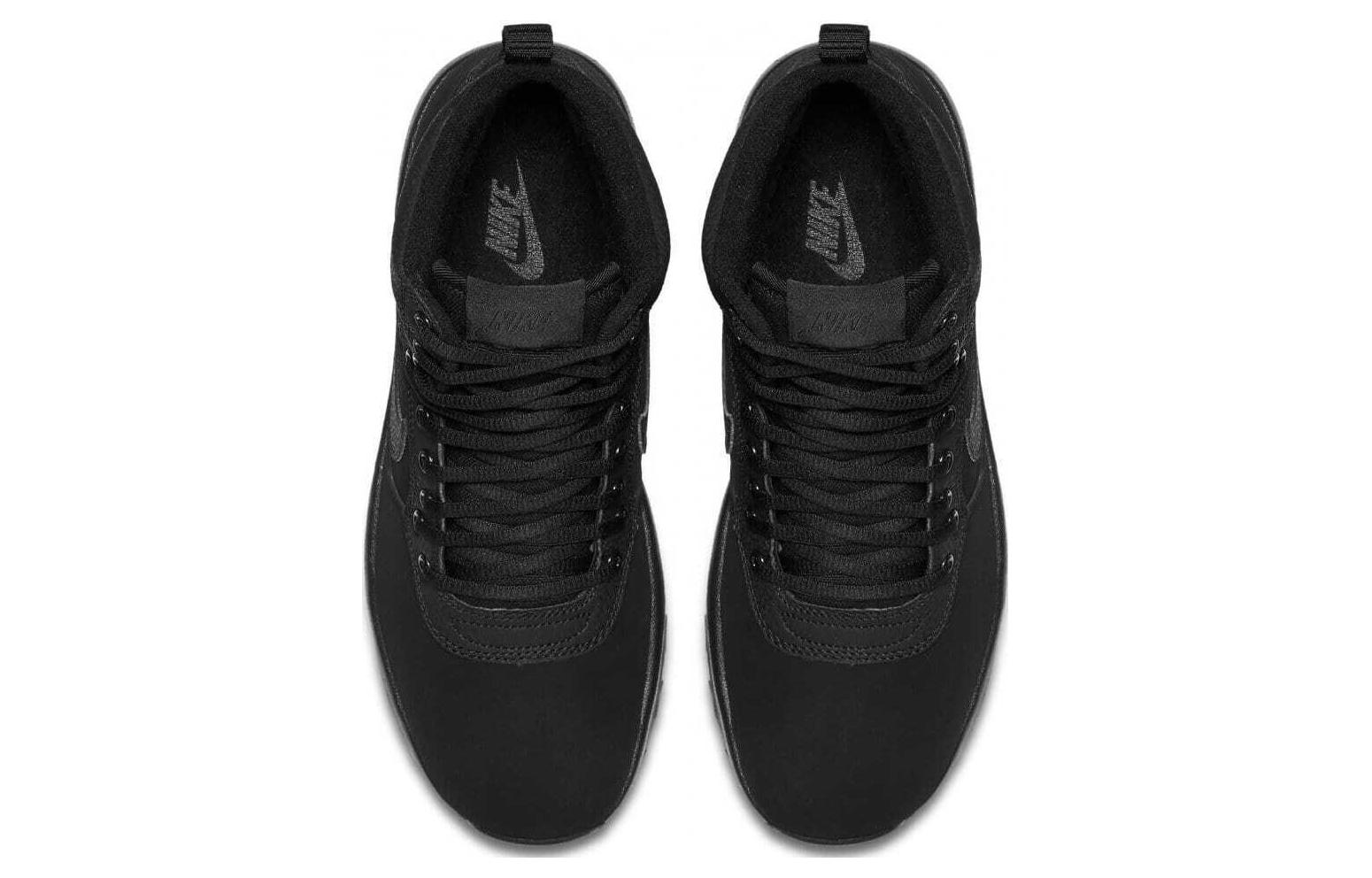 Nike Manoadome Triple Black