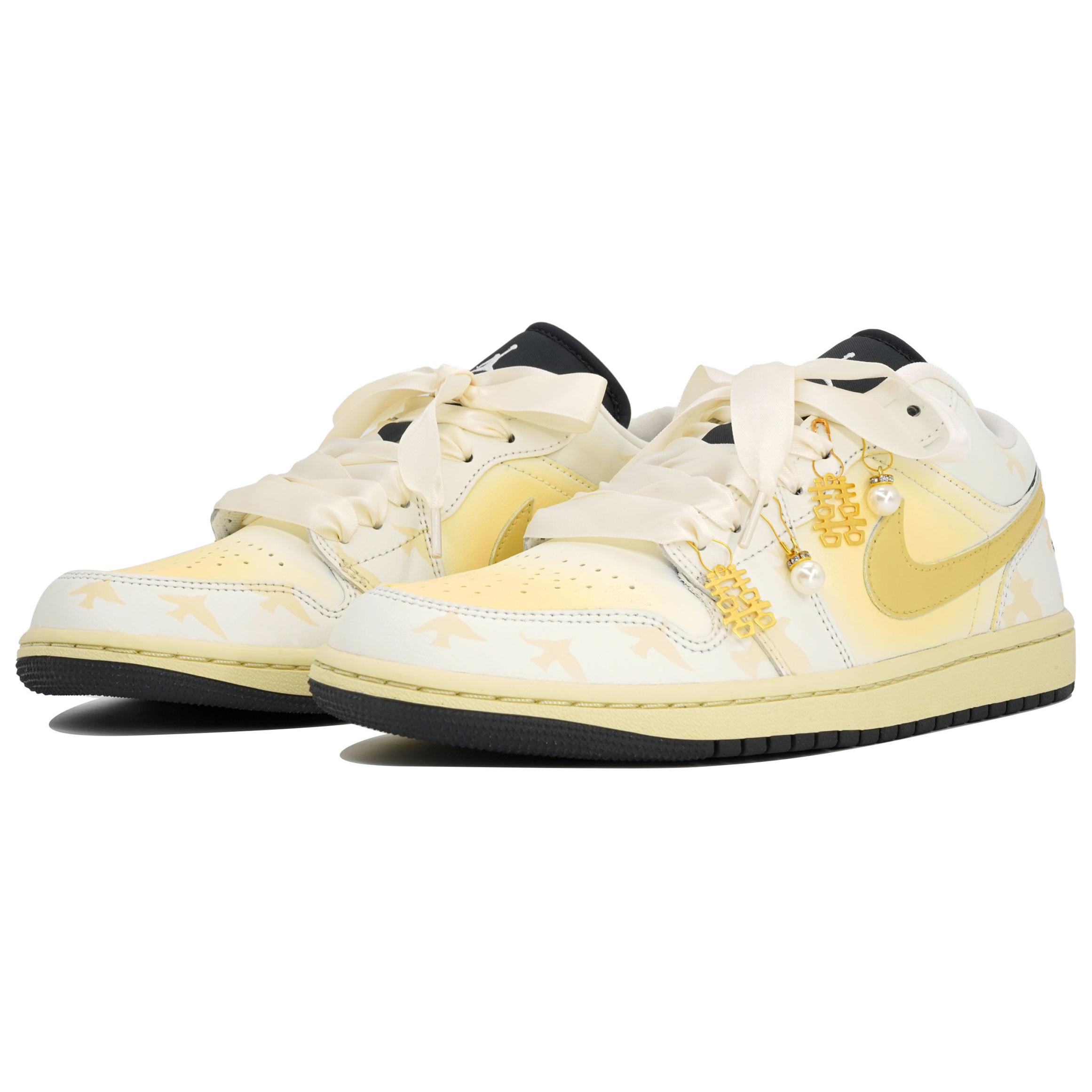 Jordan Air Jordan 1 Slip Resistant Abrasion Resistant Low top Vintage Basketball Shoes Women’s Beige Yellow