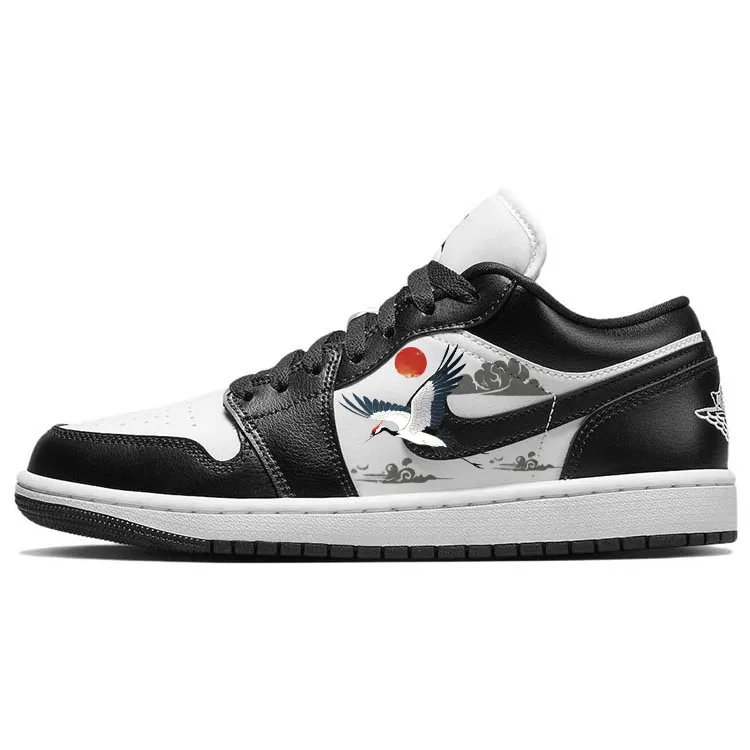 Jordan Air Jordan 1 Slip Resistant Abrasion Resistant Low top Vintage Basketball Shoes Women's Black White