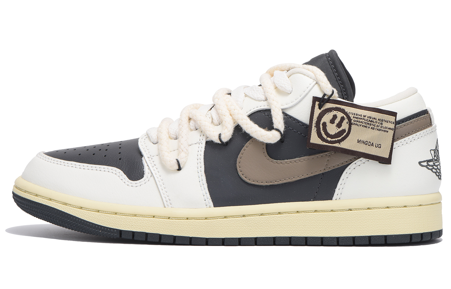 Jordan Air Jordan 1 Slip Resistant Abrasion Resistant Low top Vintage Basketball Shoes Women’s White Black Brown