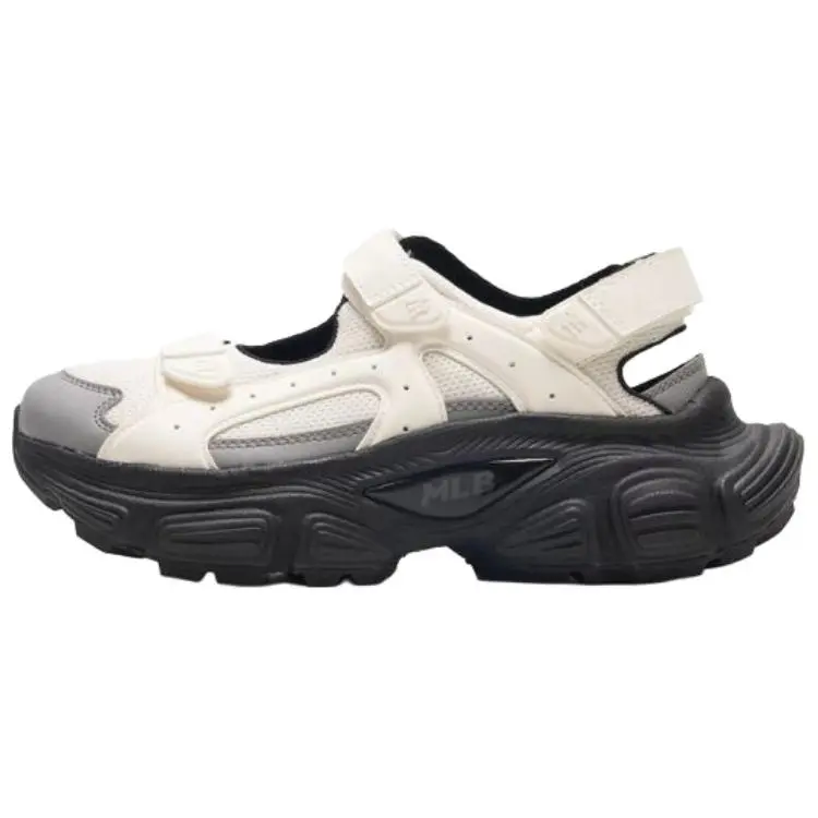 MLB New York Yankees River Trekking Shoes Unisex Beige