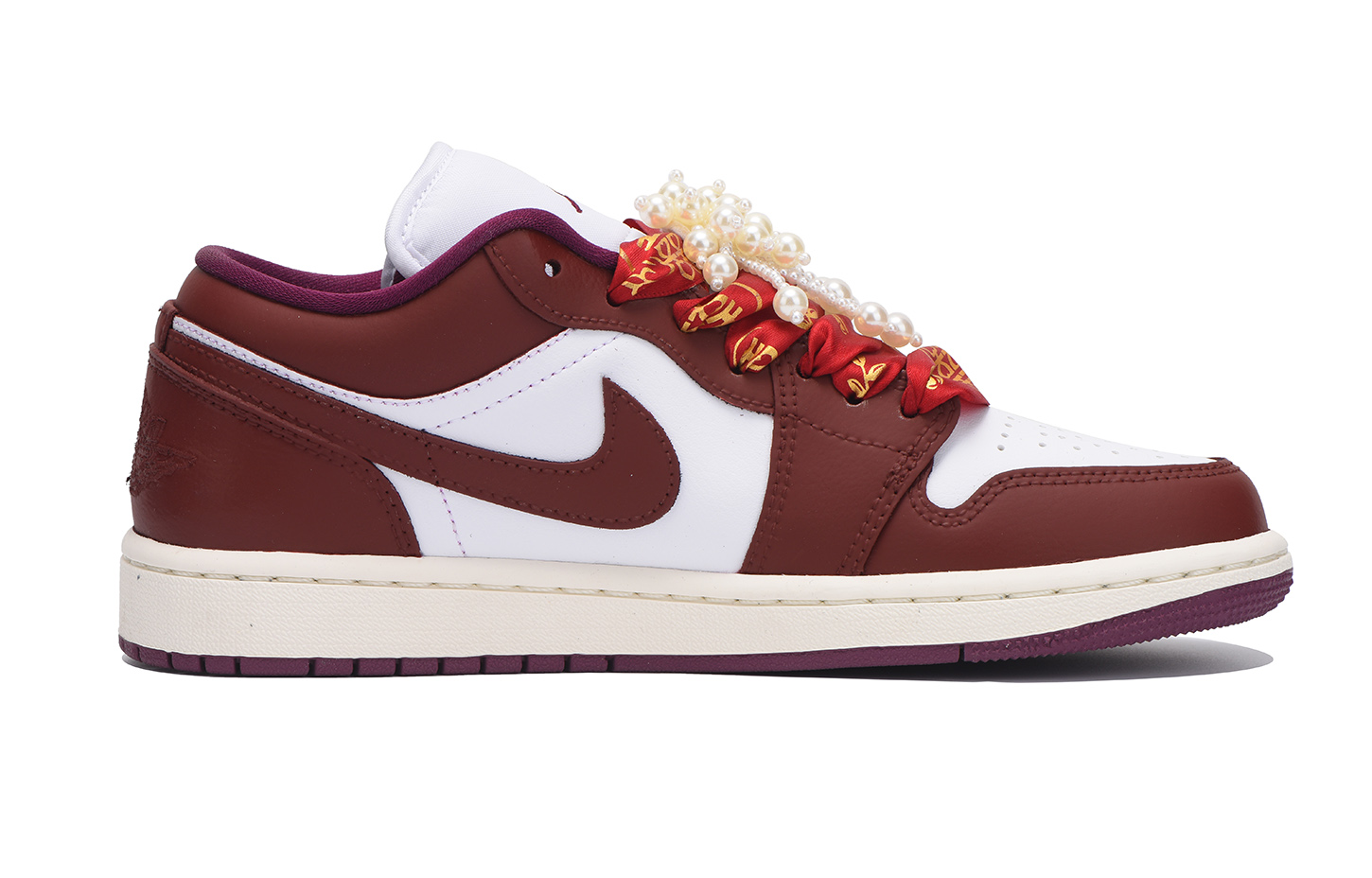 Jordan Air Jordan 1 Slip Resistant And Abrasion Resistant Coverage Low top Vintage Basketball Shoes Women’s True Red