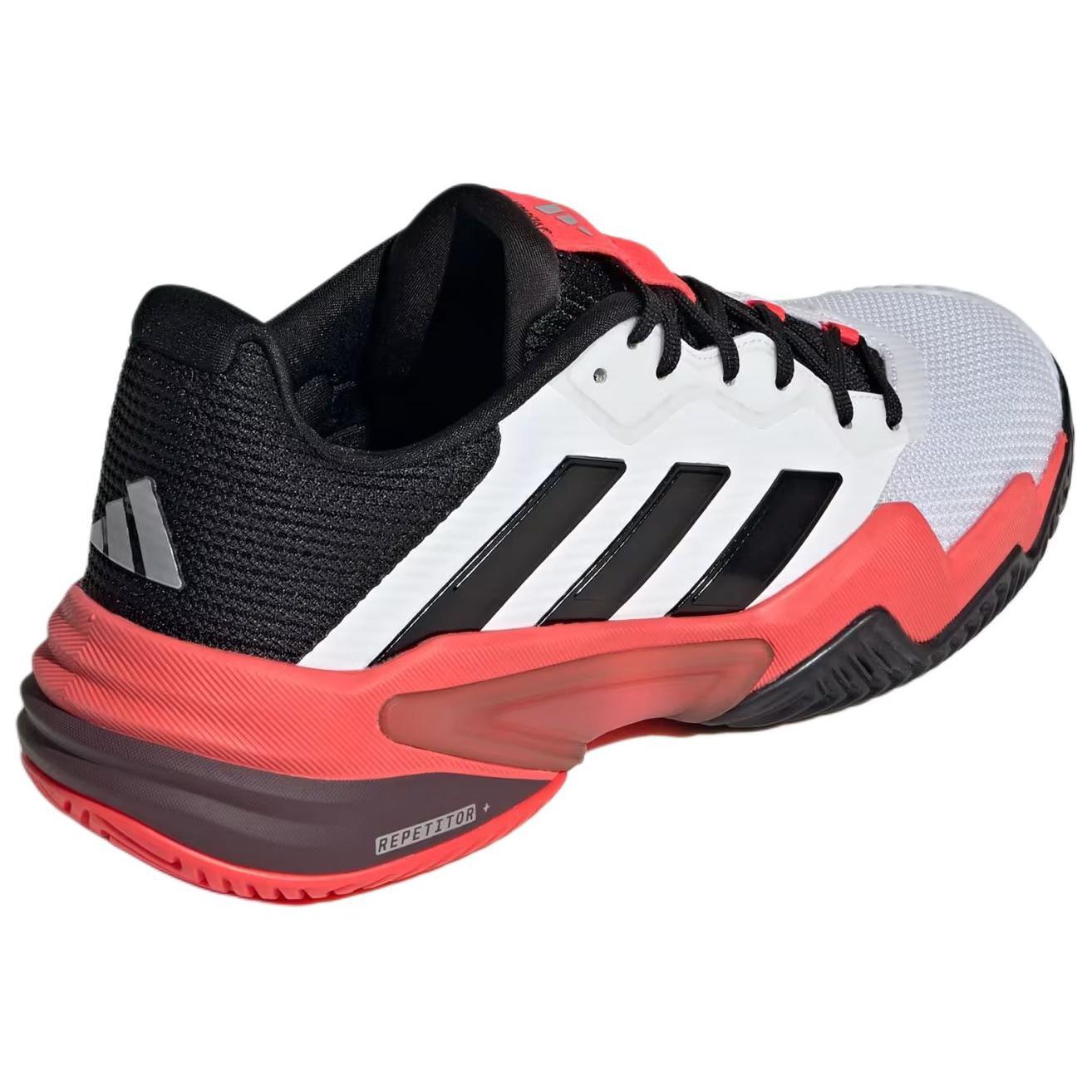 Barricade Adidas 13 ‘White Black Lucid Red’
