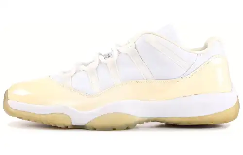 Jordan 11 Retro Low Light Zen Grey