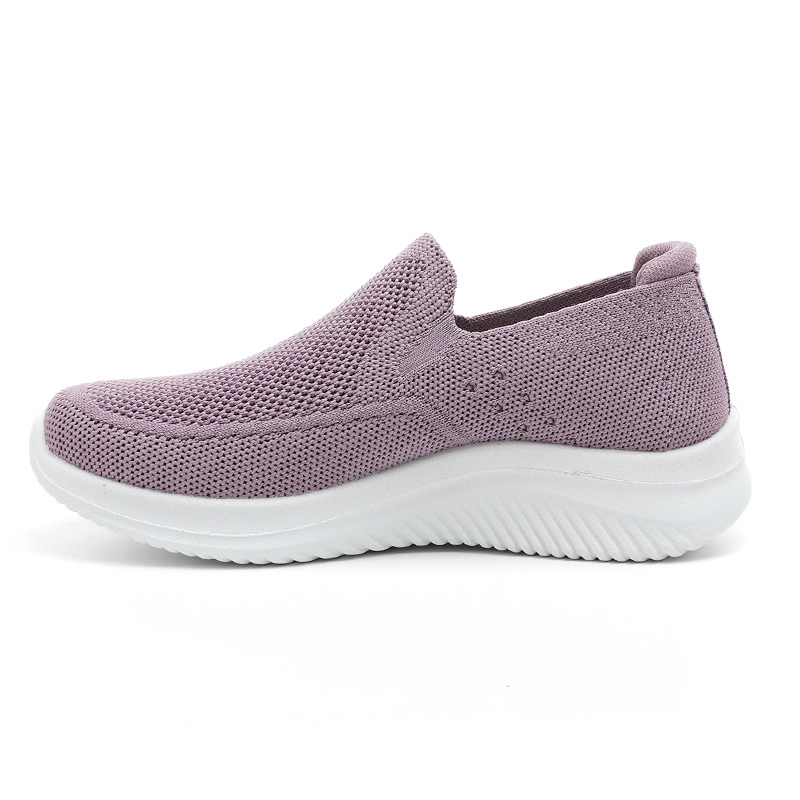 Warrior Breathable And Slip Resistant Low top Casual Shoes