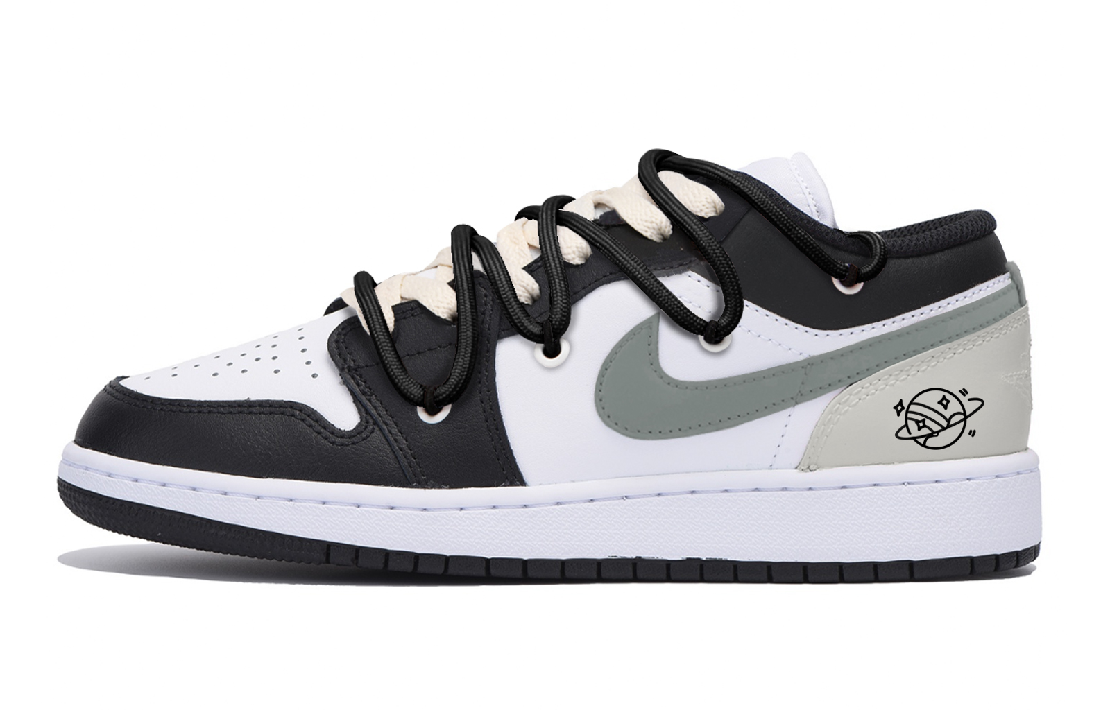 Jordan Air Jordan 1 Slip Resistant Abrasion Resistant Low top Vintage Basketball Shoes Men’s Black White Gray