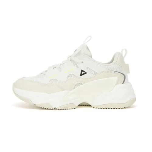 PEAK Chunky Sneakers Women's Low Top Off White/Beige