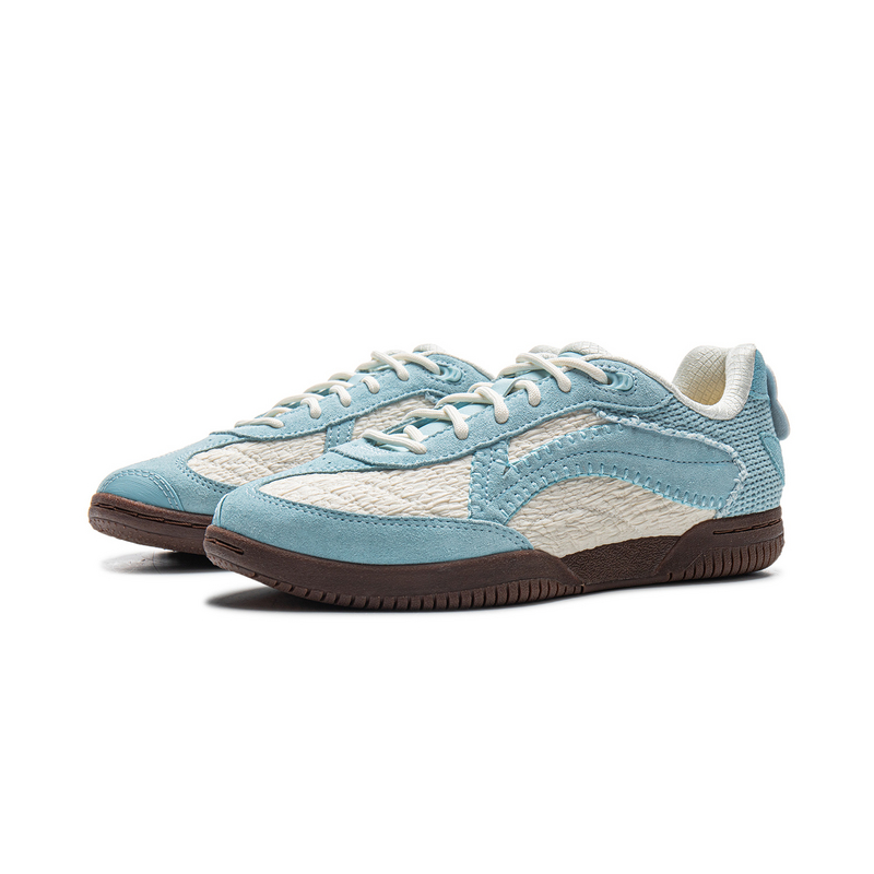 Li Ning Slip Resistant Abrasion Resistant Slip Resistant Abrasion Resistant Low top Table Tennis Shoes Unisex Sky Blue