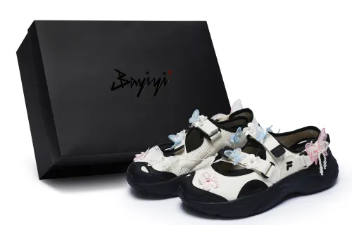 FILA FUSION Conch 811 Manufacturing, Spring Butterfly Message, Special Shoe Box Beach Sandals Women's White