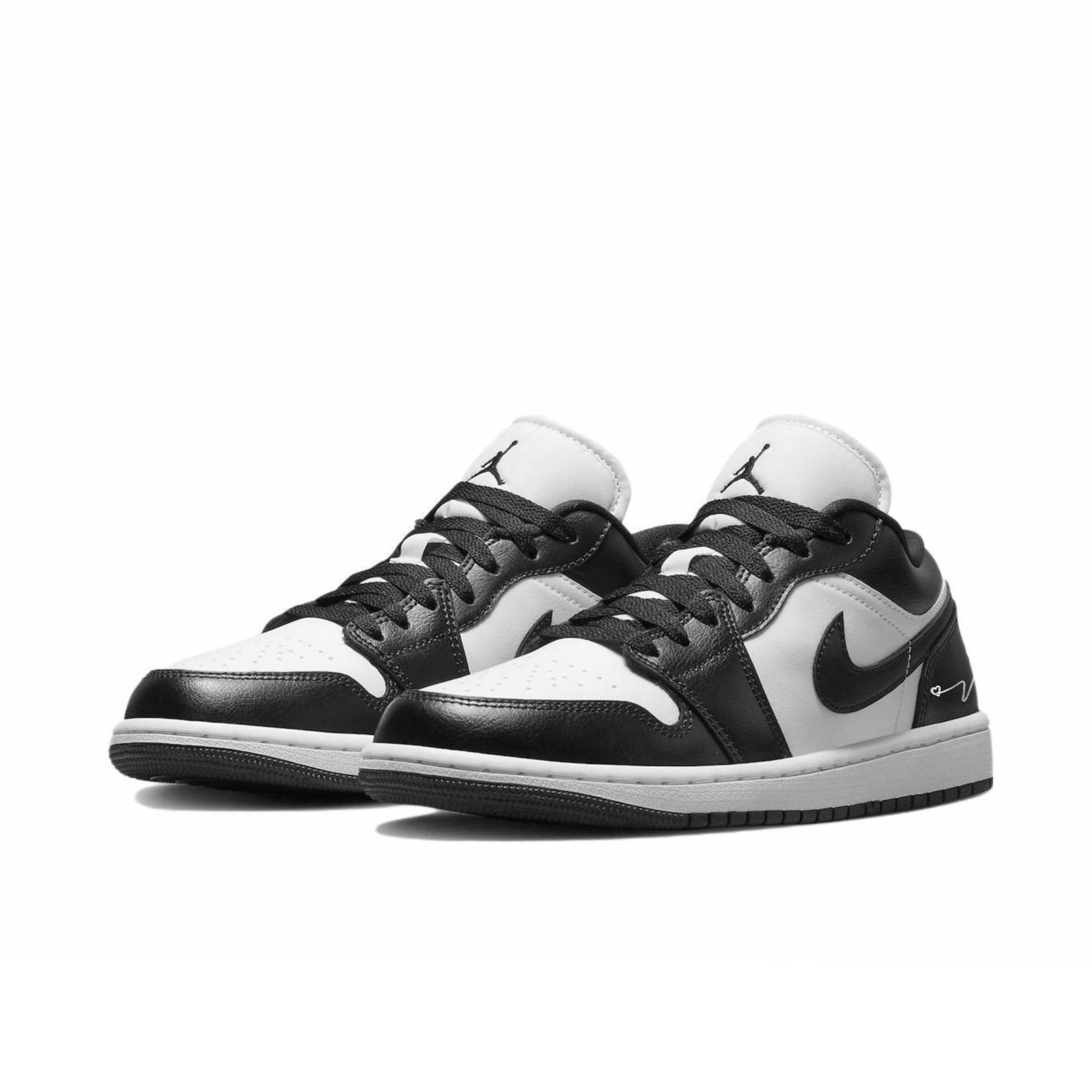 Jordan Air Jordan 1 Cushioning Slip Resistant Low top Vintage Basketball Shoes Women’s Black White