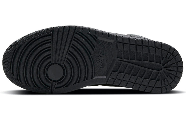 Женские кроссовки Jordan Air Jordan 1 Mid SE "Black Quilted" (черные) — фото 6