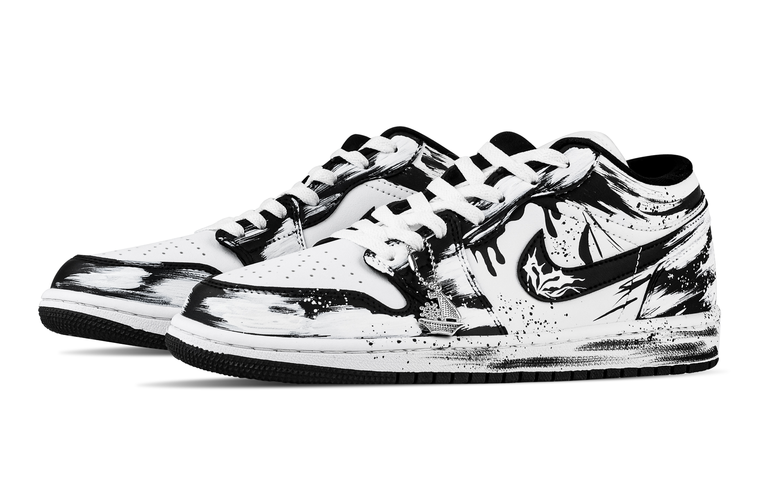 Jordan Air Jordan 1 Black Sail Sets Sail Abrasion Resistant Low top Vintage Basketball Shoes Unisex Black White
