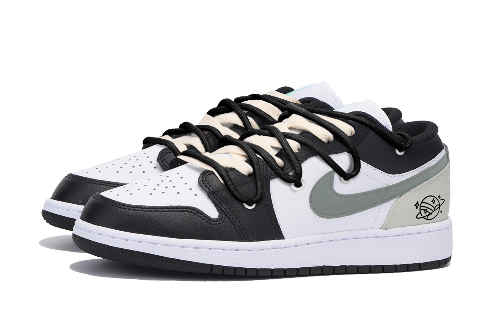 Jordan Air Jordan 1 Slip Resistant Abrasion Resistant Low top Vintage Basketball Shoes Men’s Black White Gray