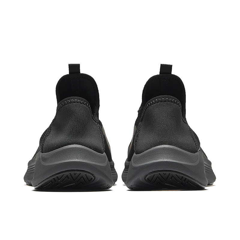 CHAOJIANTA Slip Resistant Lightweight Non slip Lightweight Low top Slip on Training Shoes Women’s Black
