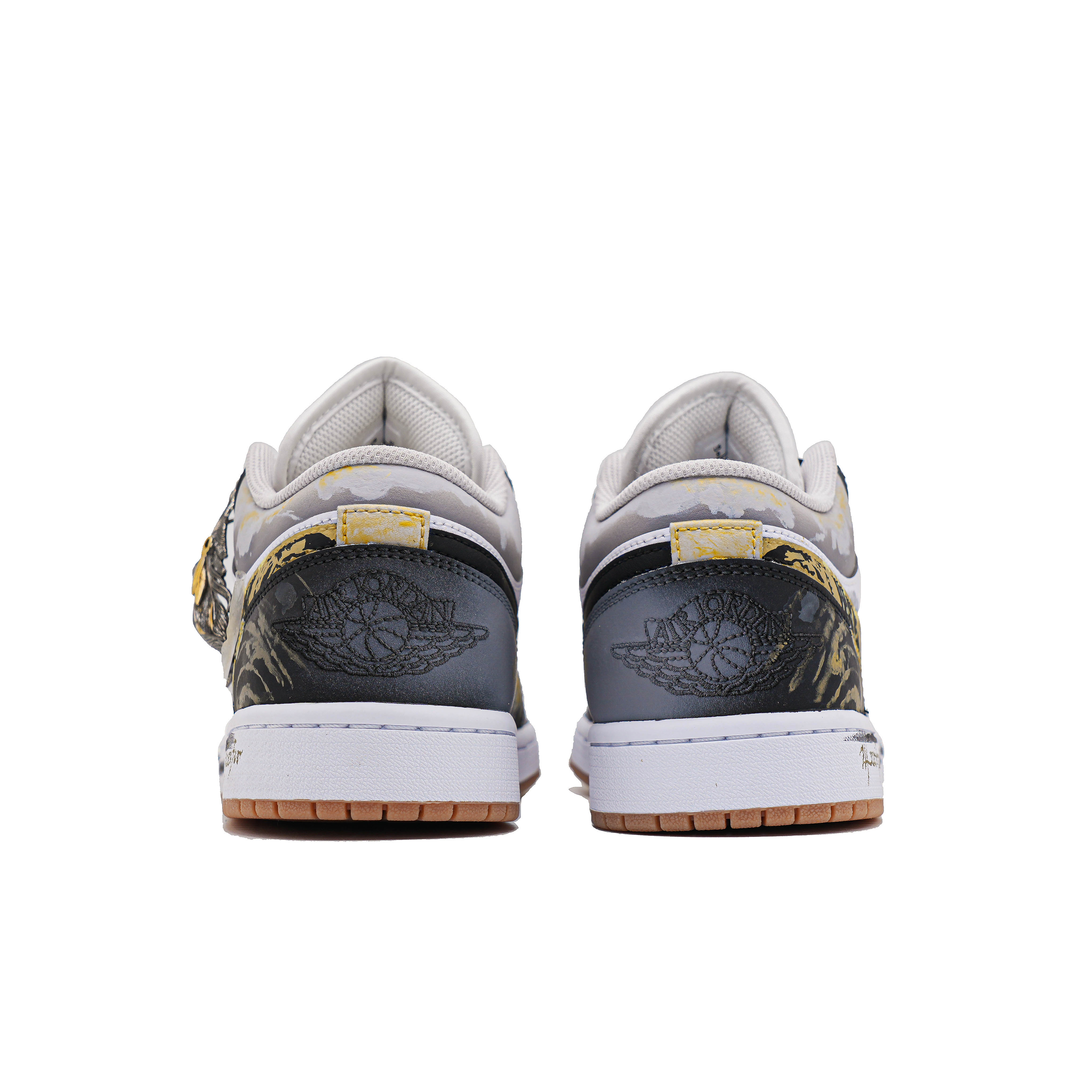Jordan Air Jordan 1 Lucifer Abrasion Resistant Abrasion Resistant Low top Vintage Basketball Shoes Men’s Black Gold