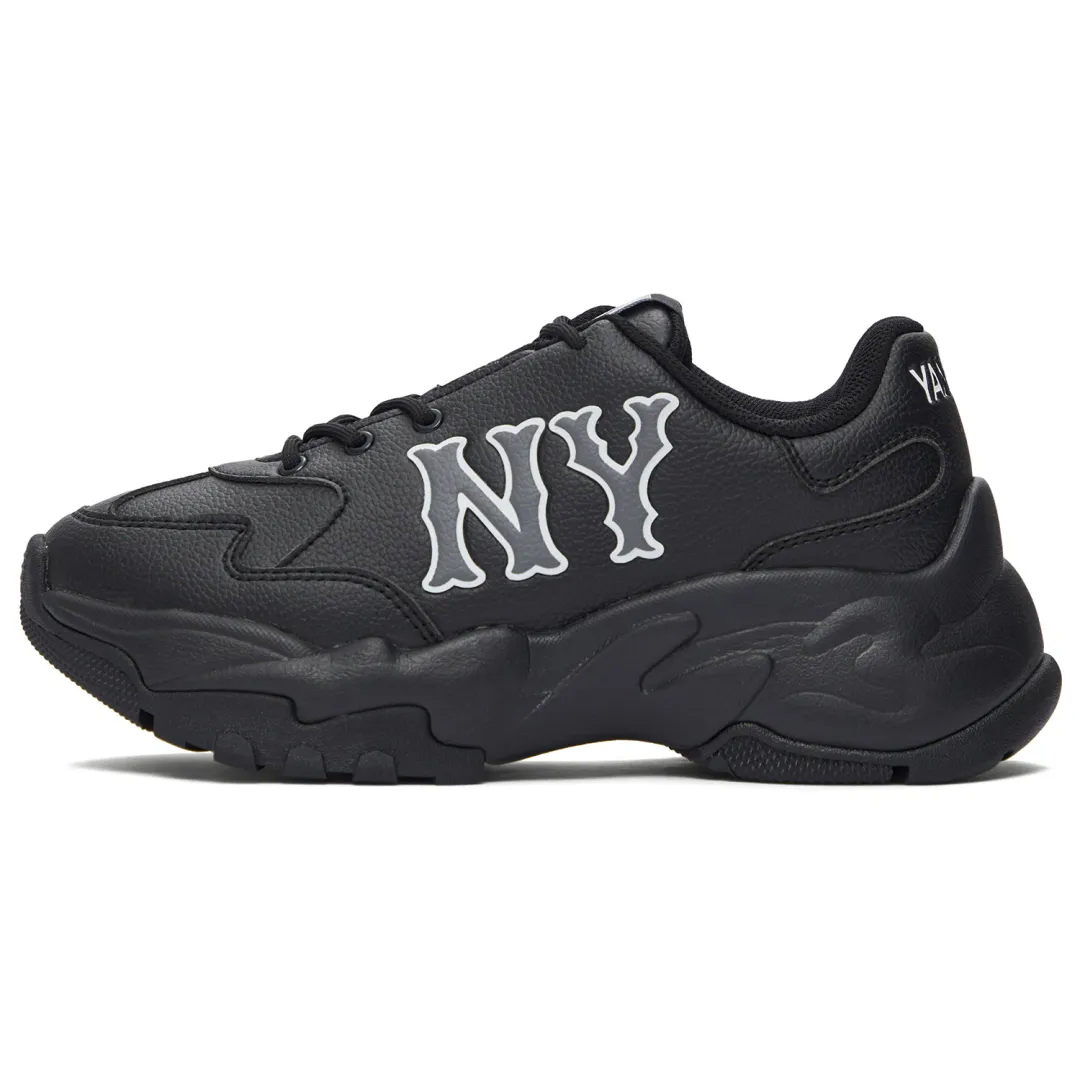 MLB New York Yankees Slip Resistant Abrasion Resistant Low top Chunky Sneakers Unisex Black