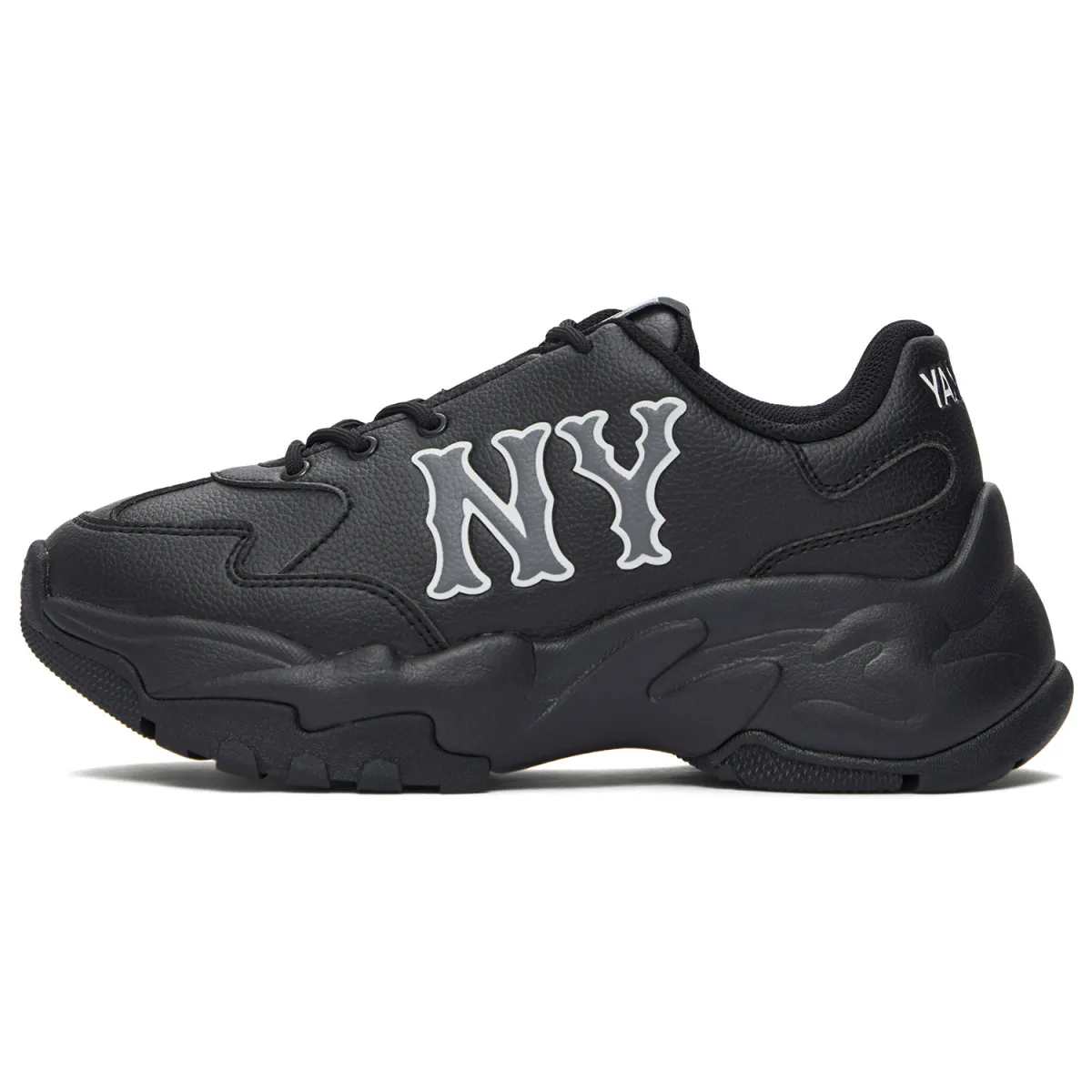 MLB New York Yankees Slip Resistant Abrasion Resistant Low top Chunky Sneakers Unisex Black