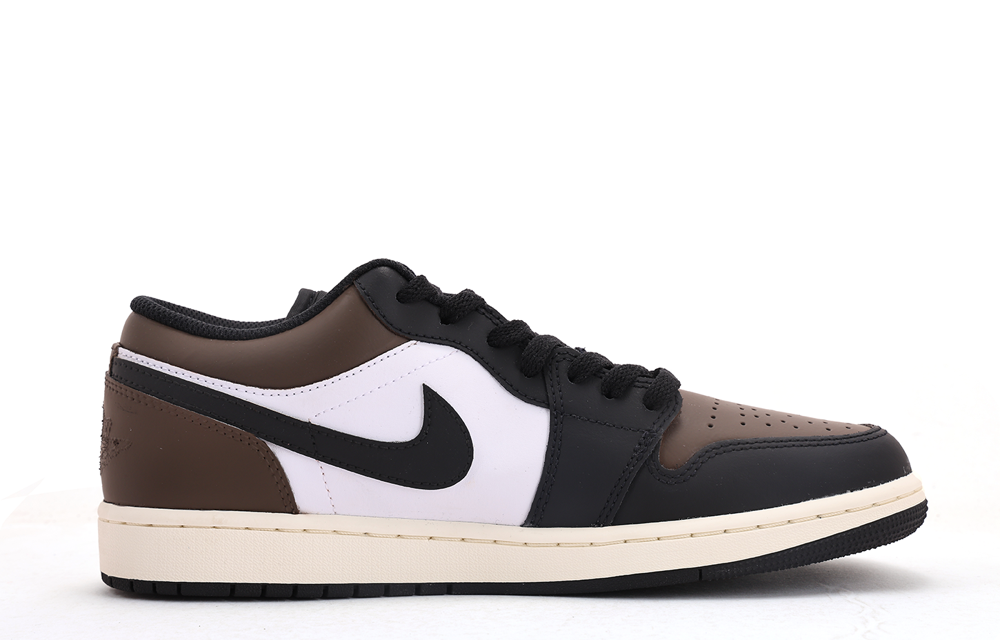 Jordan Air Jordan 1 Abrasion Resistant Coverage Low top Vintage Basketball Shoes Men’s Black Brown