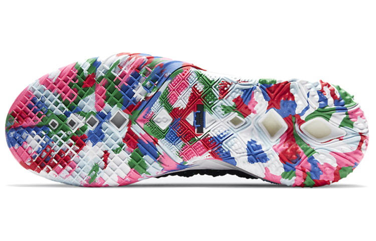 Кроссовки Nike Lebron 18 James Gang (черно-белые) — фото 5