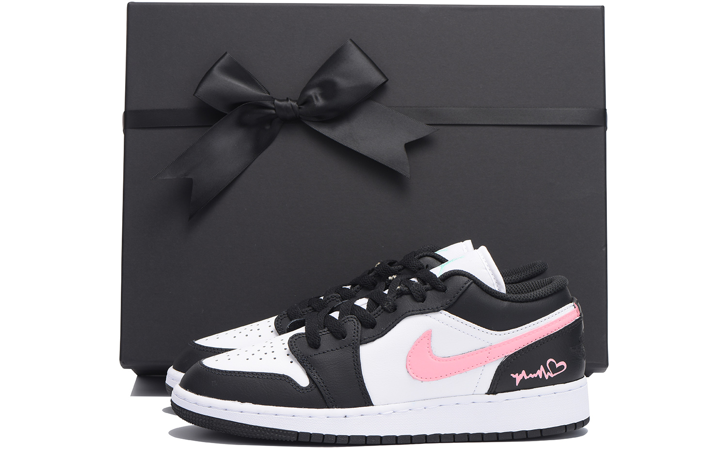 Jordan Air Jordan 1 Chestnut Synthetic Leather Slip Resistant Coverage Low top Vintage Basketball Shoes GS Black Pink