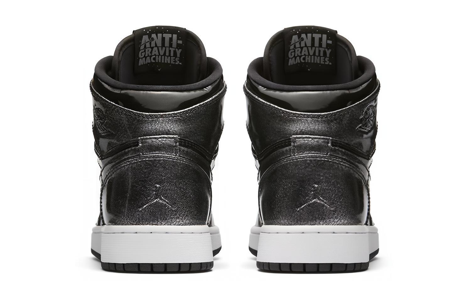 Jordan 1 Retro High Black Patent GS