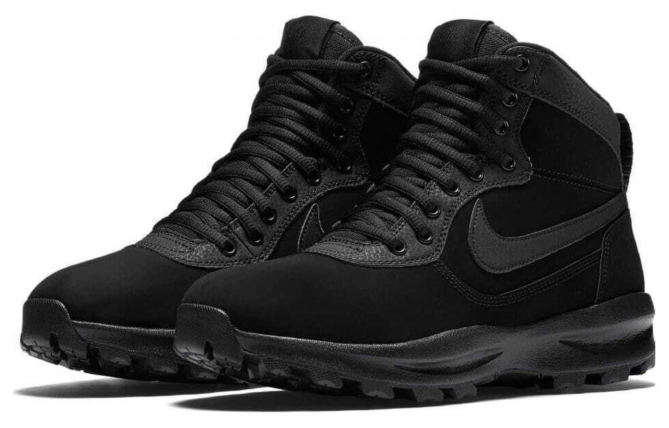 Nike Manoadome Triple Black