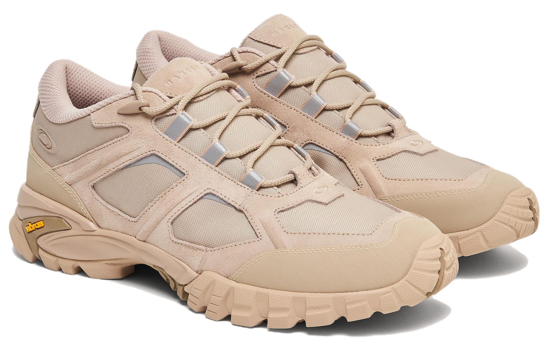 Oakley Sierra Terrain Abrasion Resistant Low top Mountaineering & Hiking Shoes Unisex Beige Pink