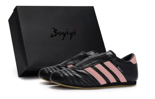 Adidas Originals Taekwondo 811 Manufacturing, Qingshan Meat Powder, Special Shoe Box Slip Resistant Slip Resistant