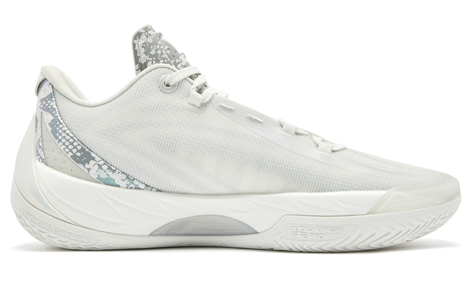 QIAODAN Poisonous Fangs 3.5 White Snake, Year Of The Snake Limited Edition Low top Basketball Shoes Men’s White Silver