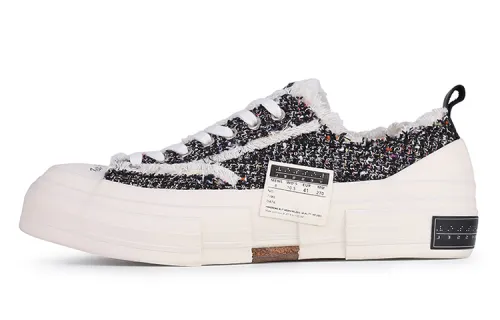 VESSEL Low top Canvas Shoes Unisex White Black