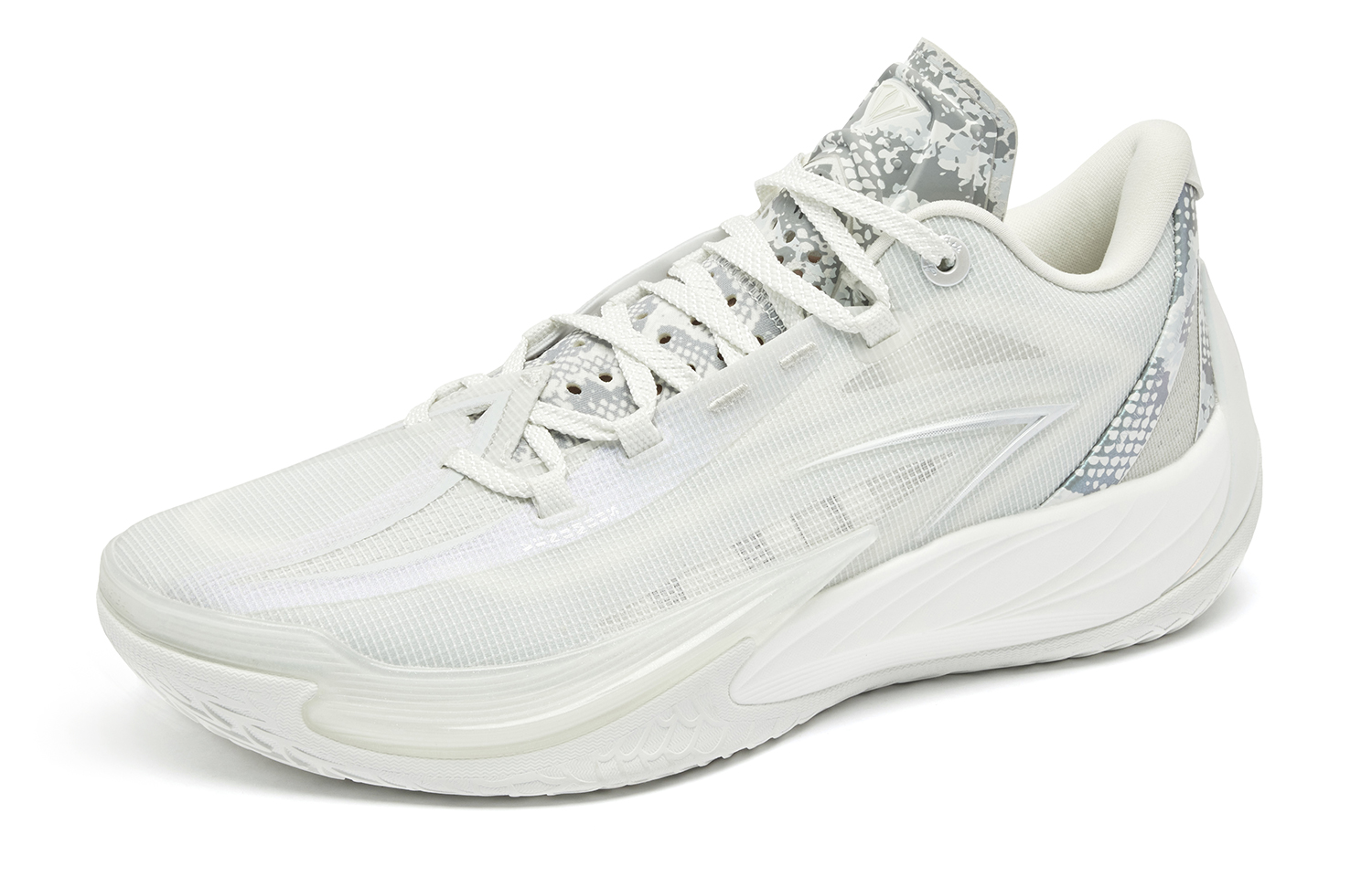 QIAODAN Poisonous Fangs 3.5 White Snake, Year Of The Snake Limited Edition Low top Basketball Shoes Men’s White Silver