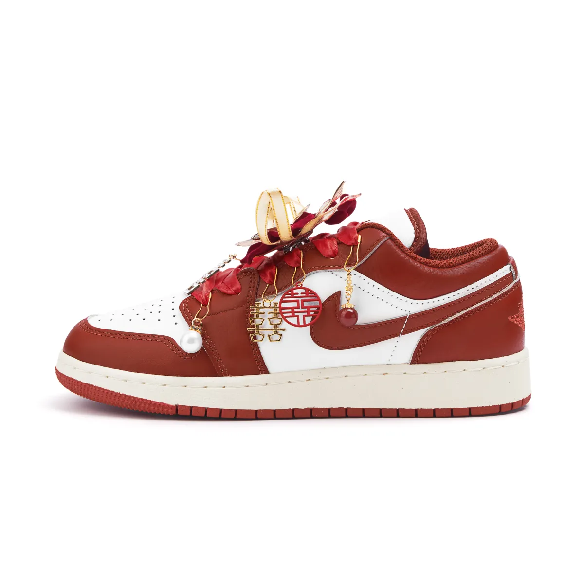 Jordan Air Jordan 1 Abrasion Resistant Slip Resistant Low top Vintage Basketball Shoes Women's Red