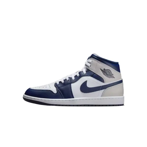 Jordan Air Jordan 1 Mid top Vintage Basketball Shoes Men's White Blue
