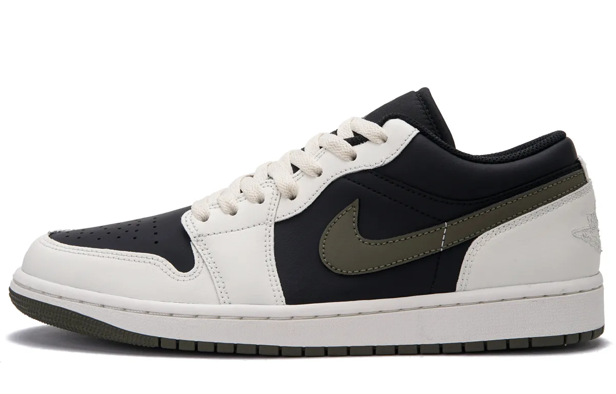 Jordan Air Jordan 1 Slip Resistant Abrasion Resistant Low top Vintage Basketball Shoes Unisex Black White Green