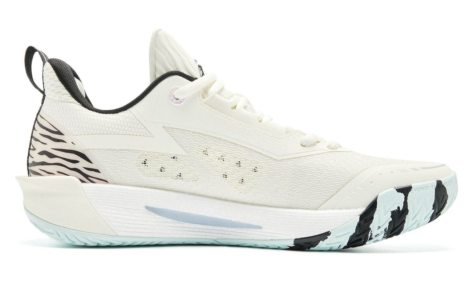 QIAODAN FE3.0 White Tiger Cushioning Slip Resistant Breathable Support Lightweight Rebound Anti Twist Grip Low top